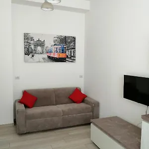 Appartamento Comodo Per E Rho Fiera, Milano