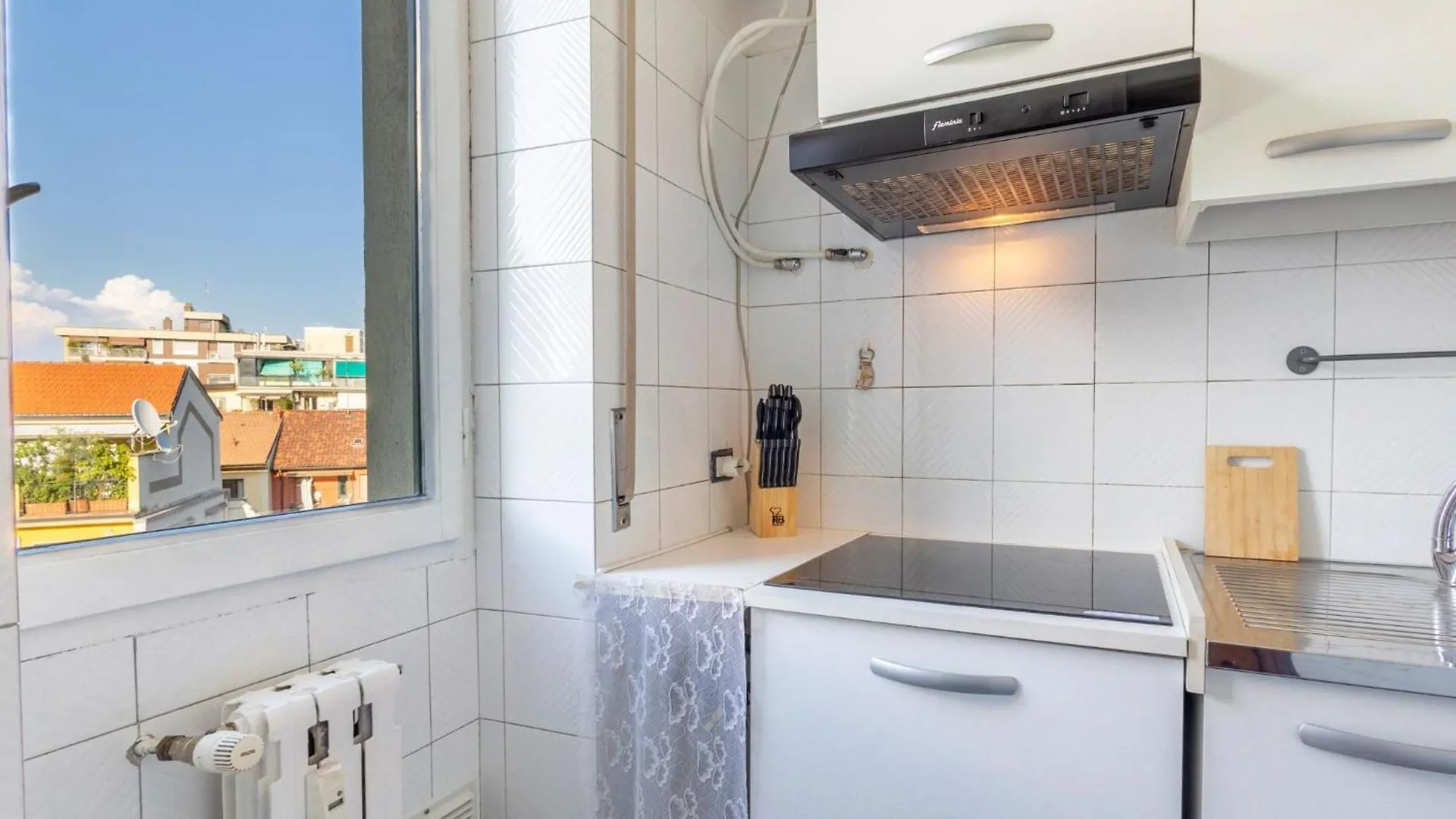 Studio Bausan Studio Flat By Interhome Milan 0*,  Italy