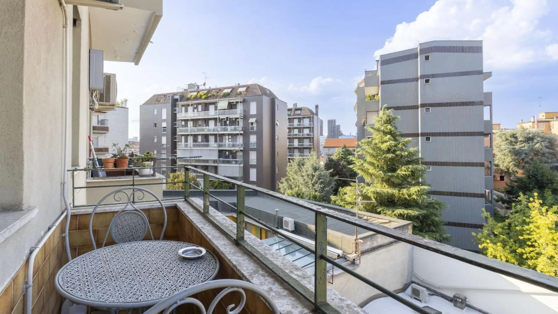 Studio Bausan Studio Flat By Interhome Milan Apartment